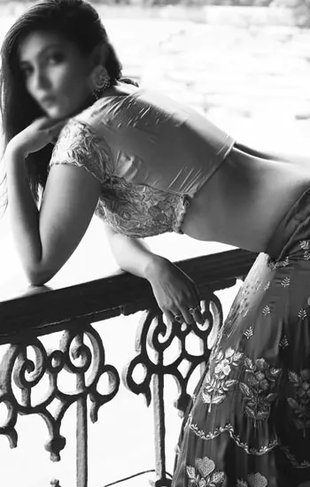 the leela palace Escorts Services